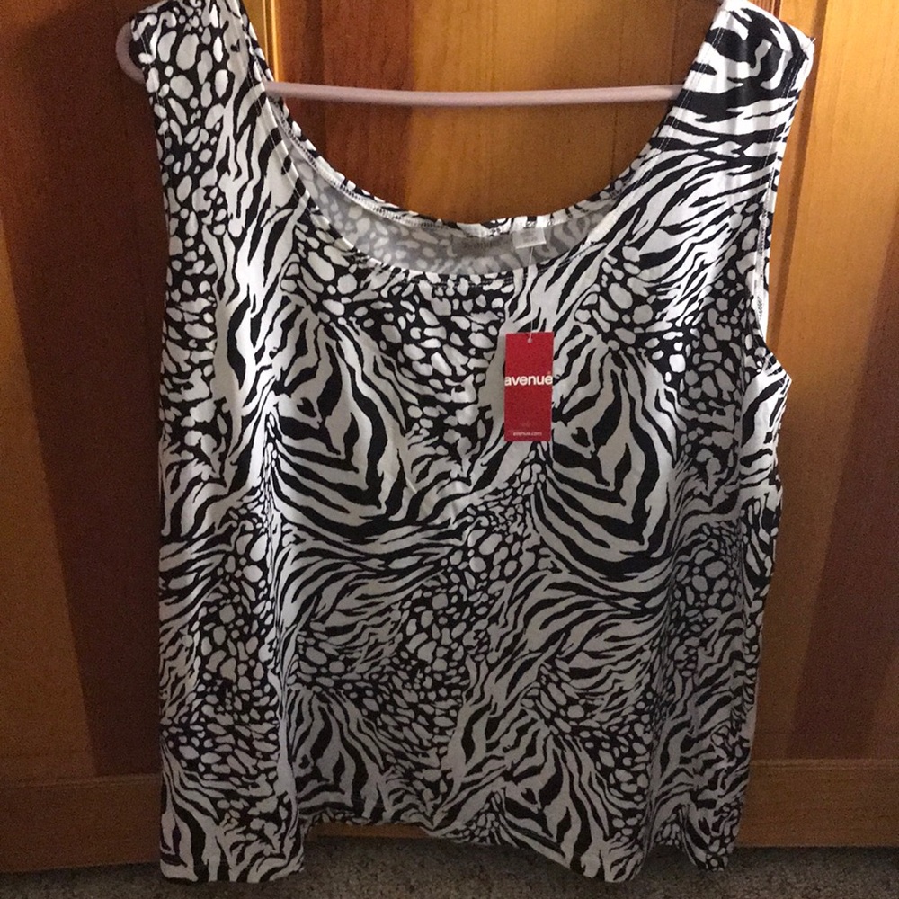 Women’s Avenue Tank, 18/20